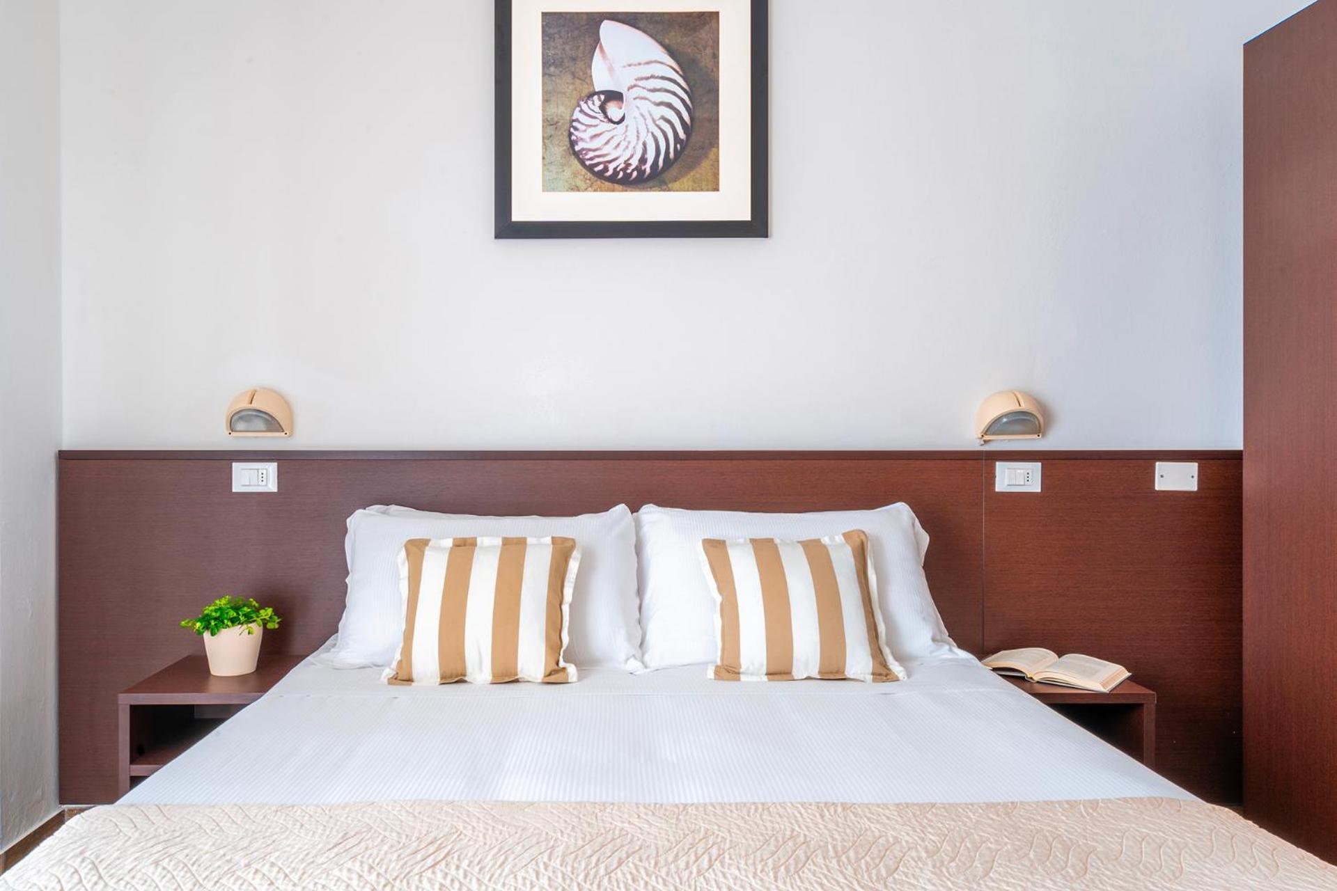 Hotel Carmen Riccione Bagian luar foto