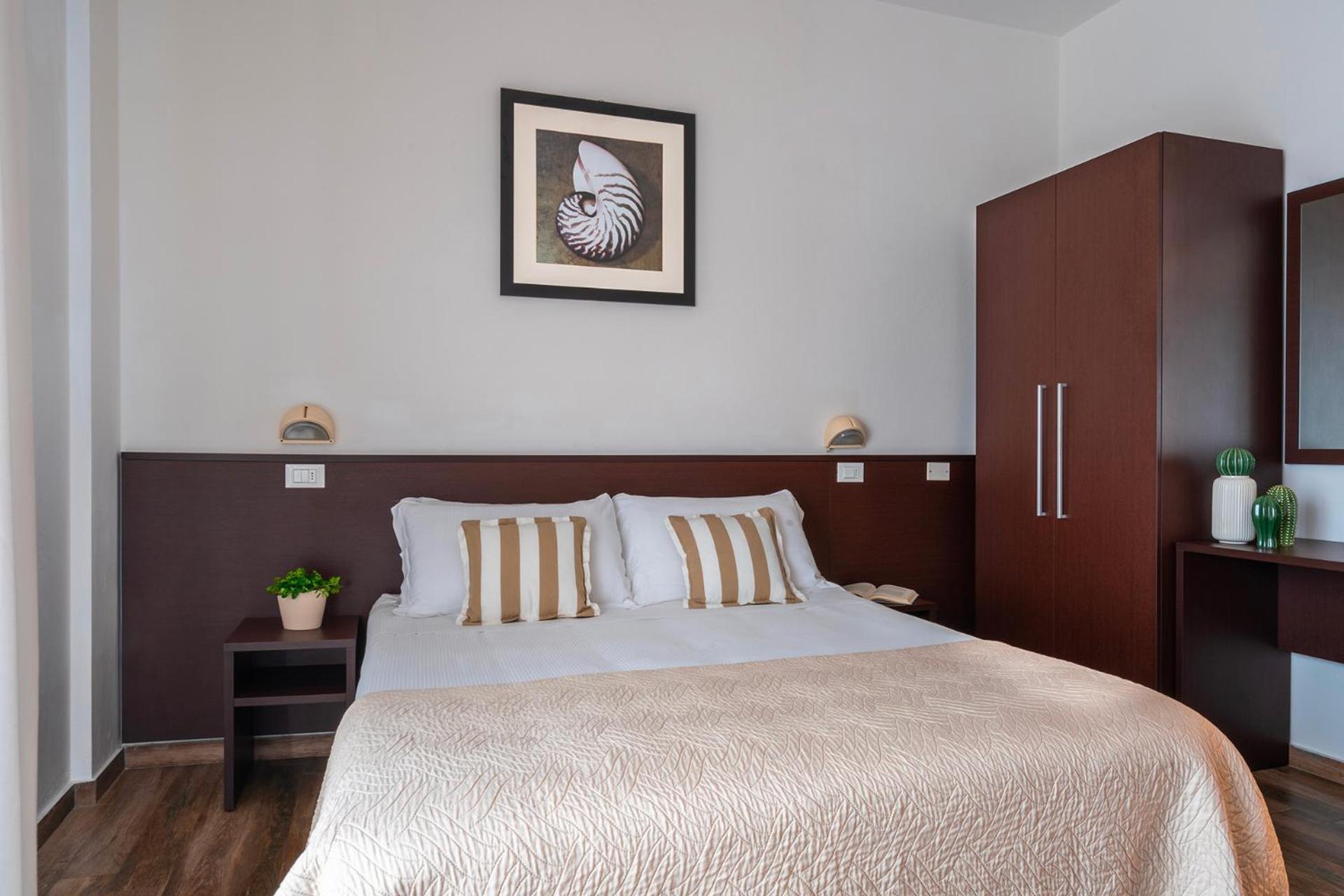 Hotel Carmen Riccione Bagian luar foto